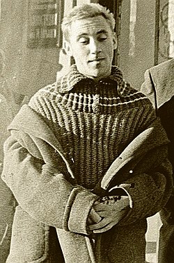 Юный Владимир Высоцкий одевался как настоящий московский хулиган.